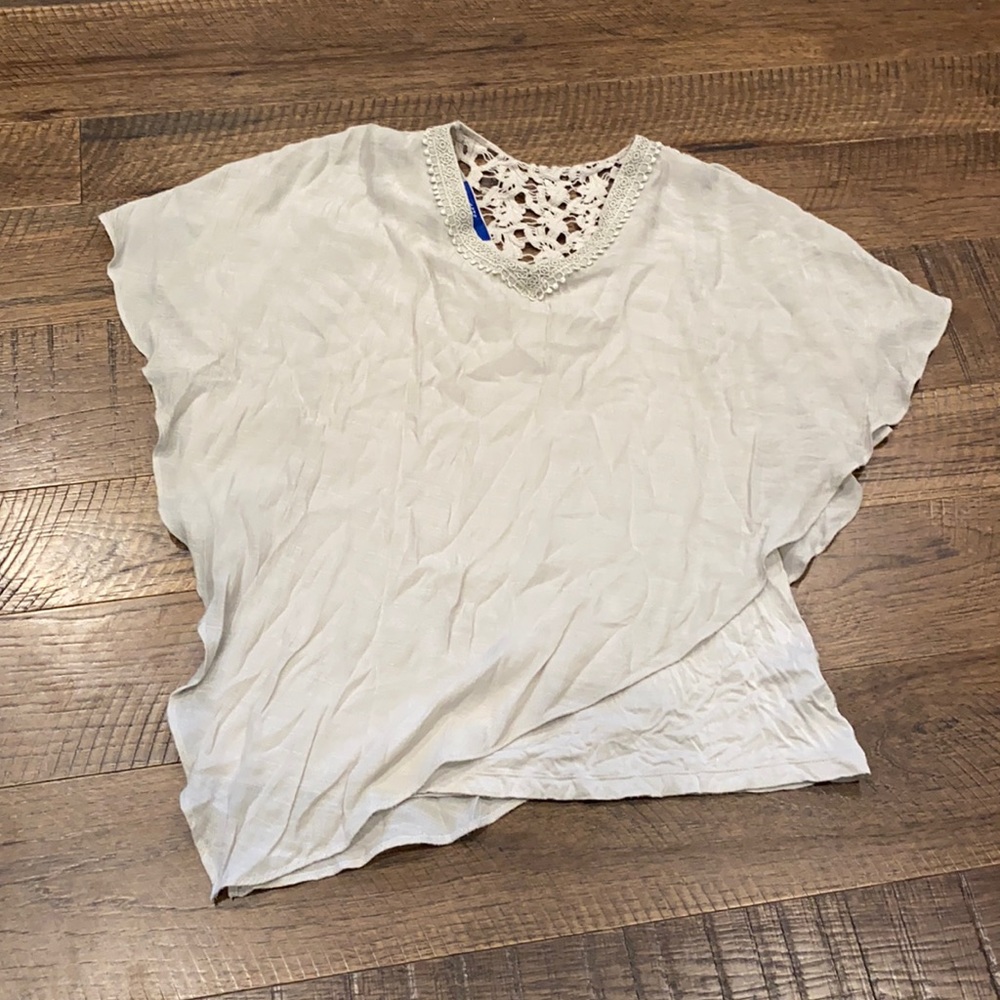 Women’s Apt. 9 Top